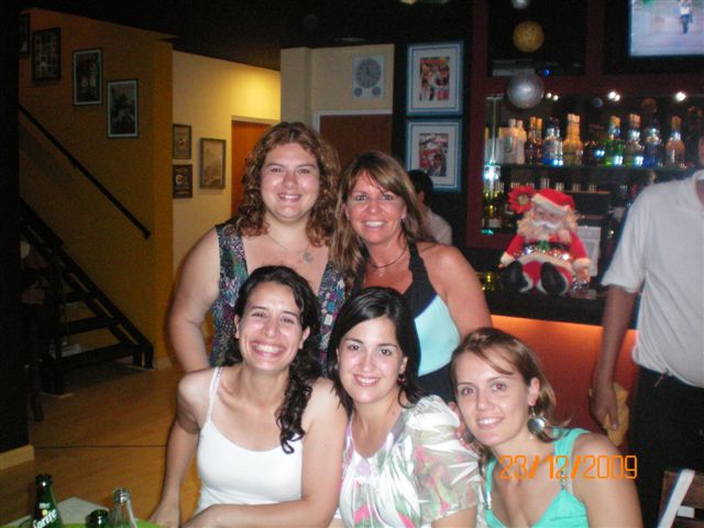 2009 - Celebración de fin de año entre compañeros.